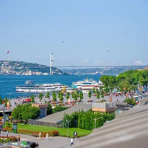 The Palm Bosphorus Istanboel
